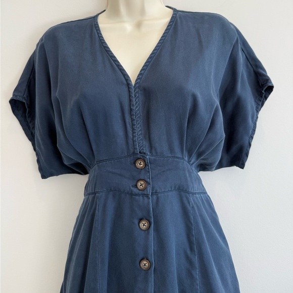 Quince Navy Blue Button-Down Dress - Picture 4 of 7